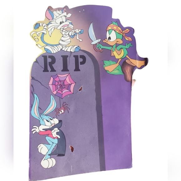 Vintage Tiny toons Halloween honeycomb decor - Picture 2 of 2